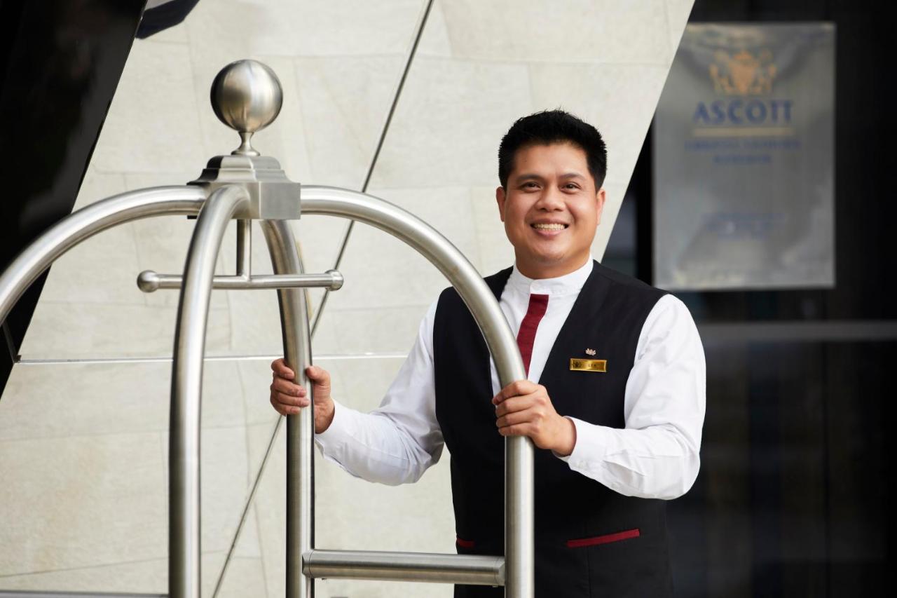 Ascott Embassy Sathorn Bangkok Hotel Exterior photo A bellboy at Ascott Suites, Kuala Lumpur