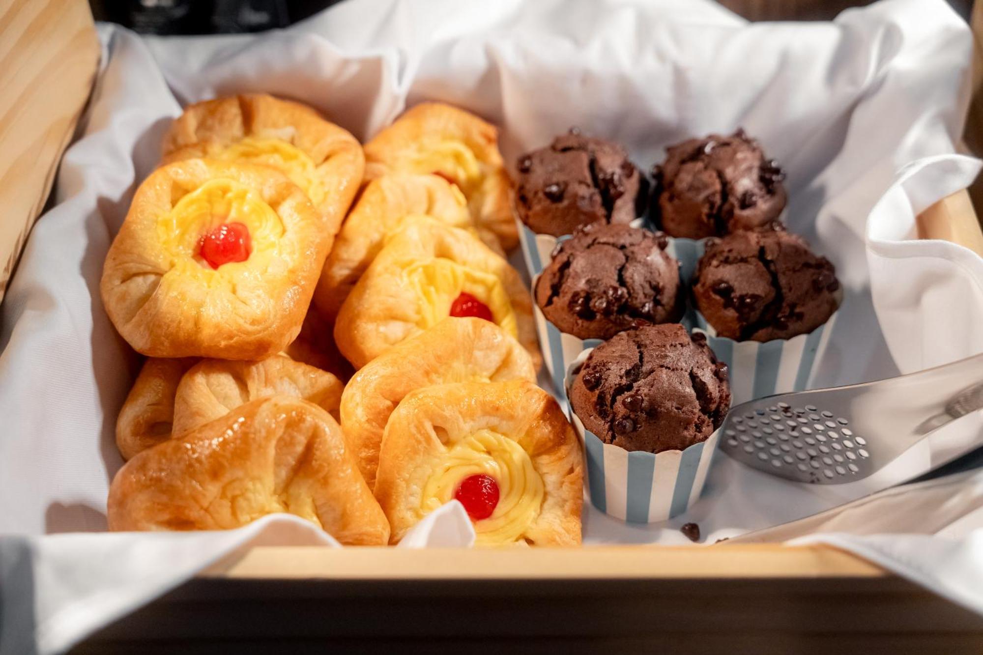 Ascott Embassy Sathorn Bangkok Hotel Exterior photo A selection of pastries