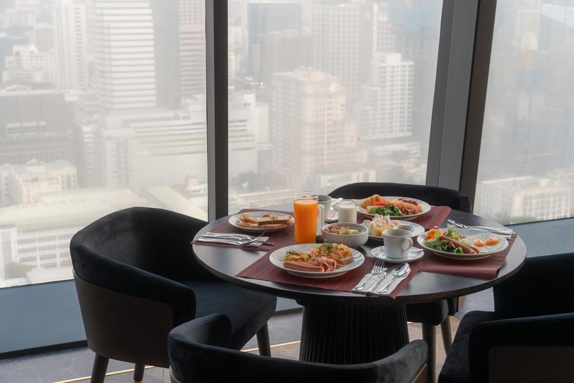 Ascott Embassy Sathorn Bangkok Hotel Exterior photo Breakfast at the 360° Restaurant